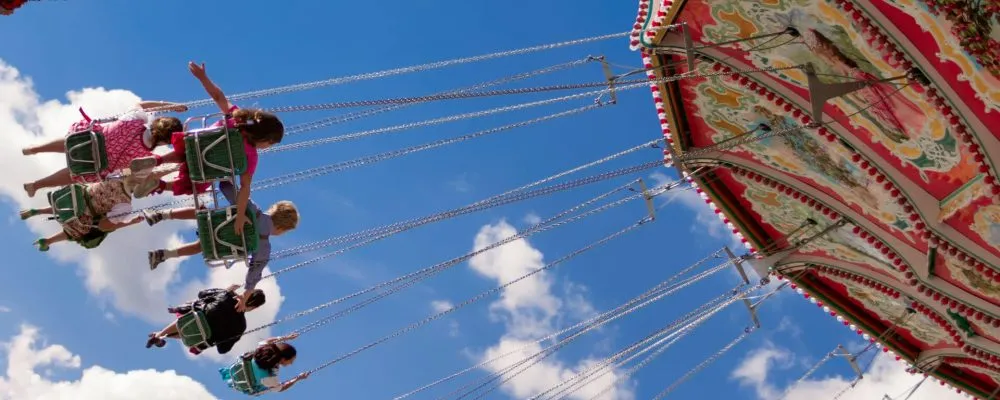 Fünf Menschen, die dir im Himmel begegnen. Nach einer Idee von Mitch Albom.